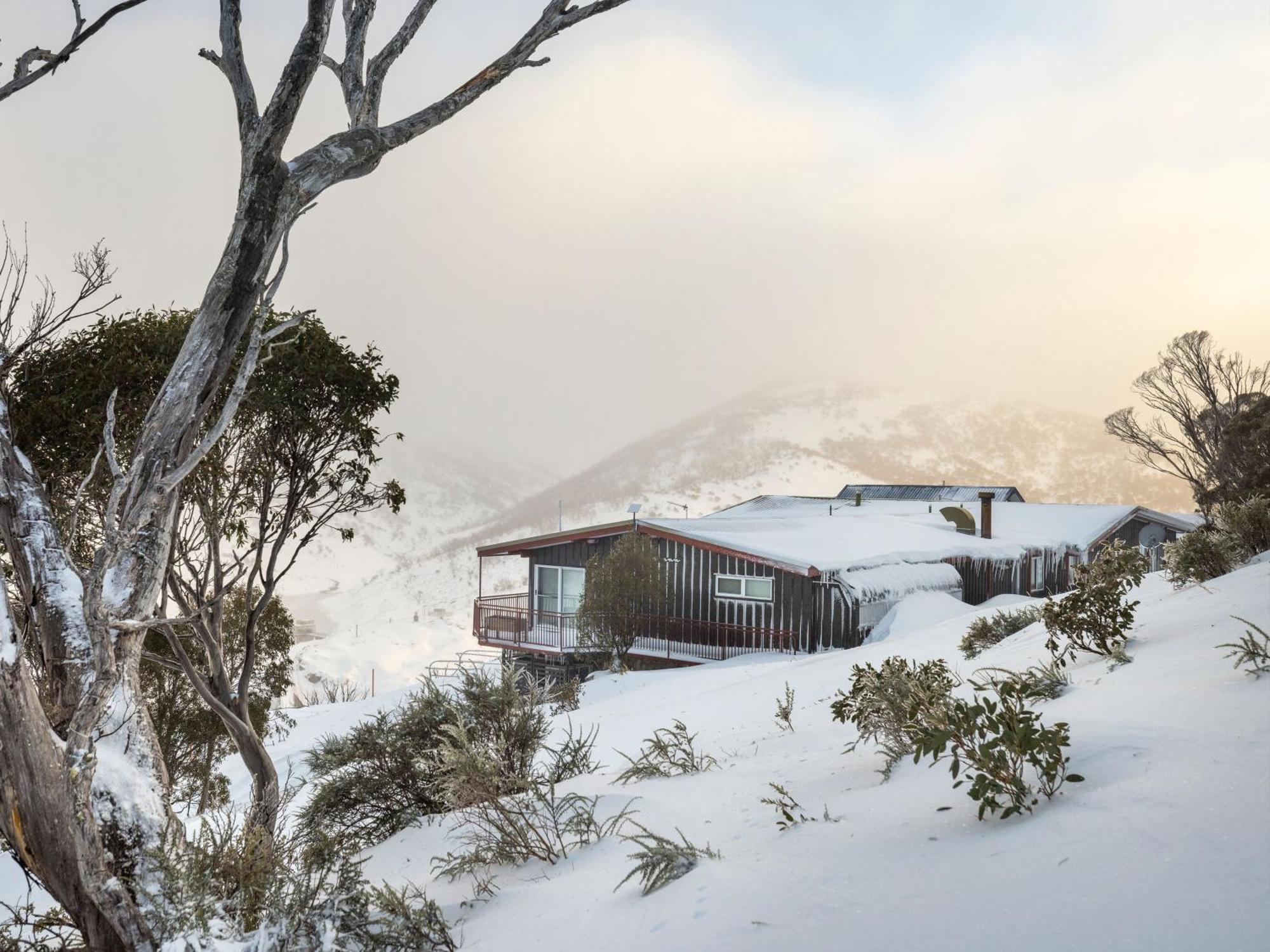 Guthega Inn Perisher Valley Extérieur photo